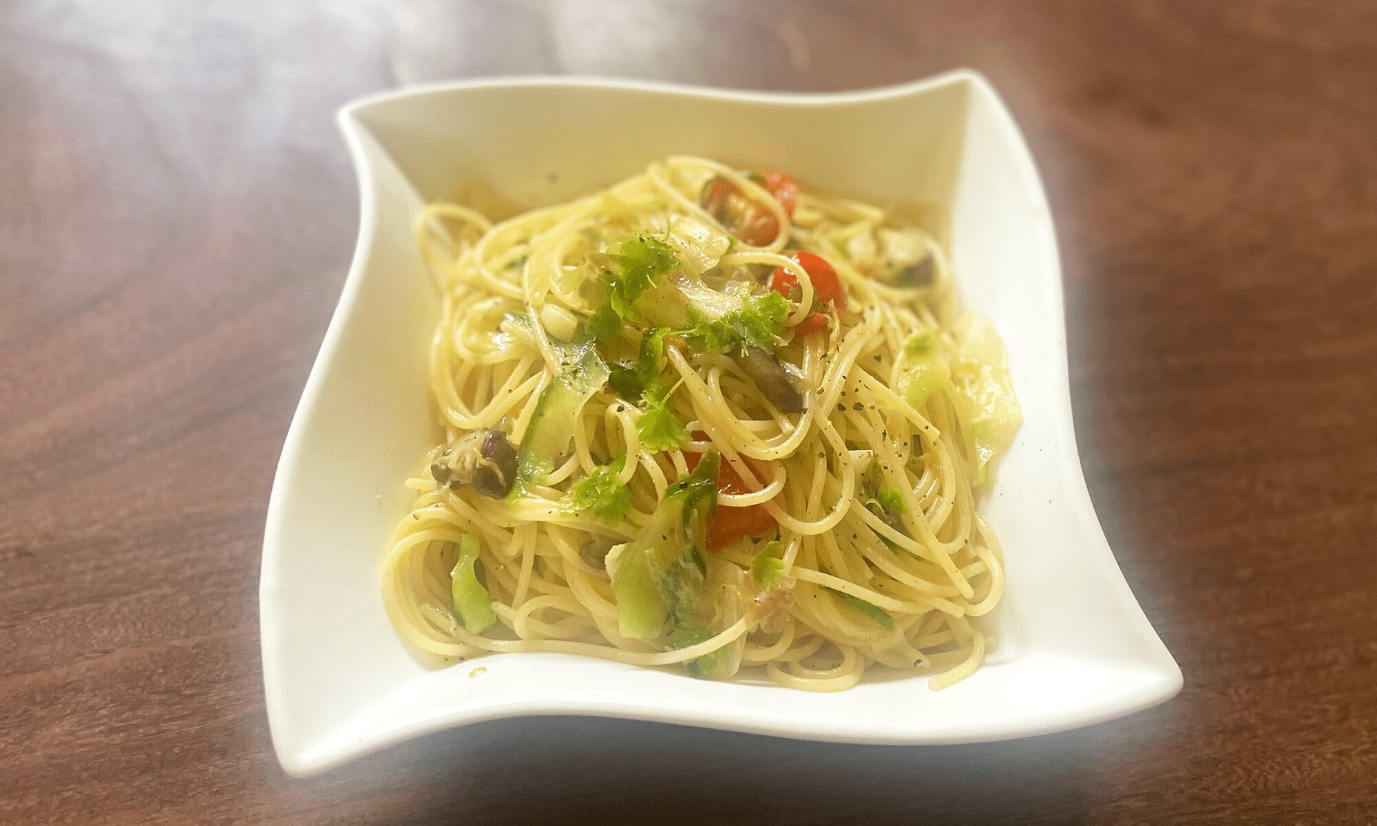 自家製ハーブパスタ「バジルとイタパセ」